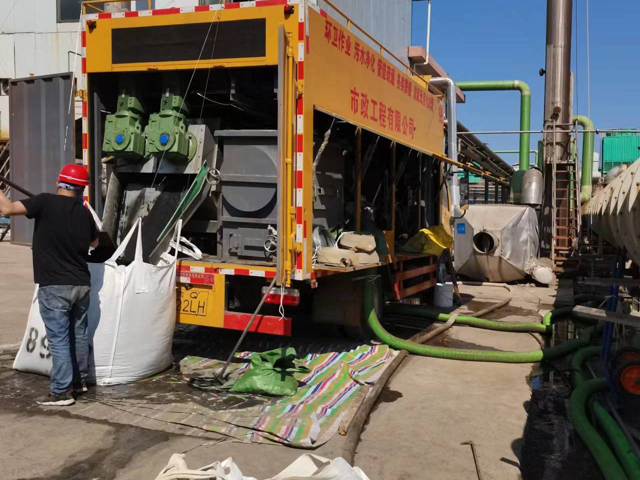 唐山淤泥压干处理